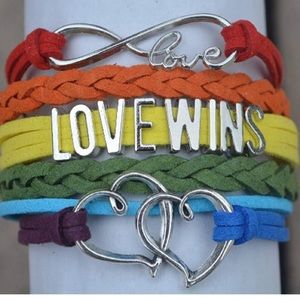 LGBTQIA🏳️‍🌈 PRIDE LOVE WINS BRACELET❤️🧡💛💚💙💜